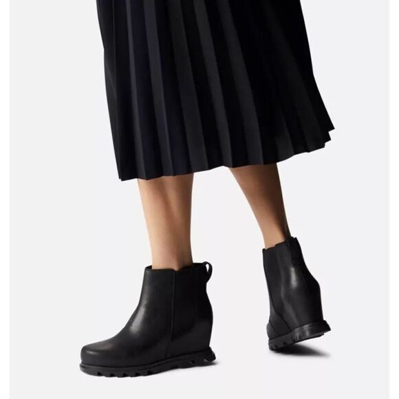Sorel Womens Joan of Arctic Leather Pull On Chelsea Boots size 8 Black - Picture 1 of 9